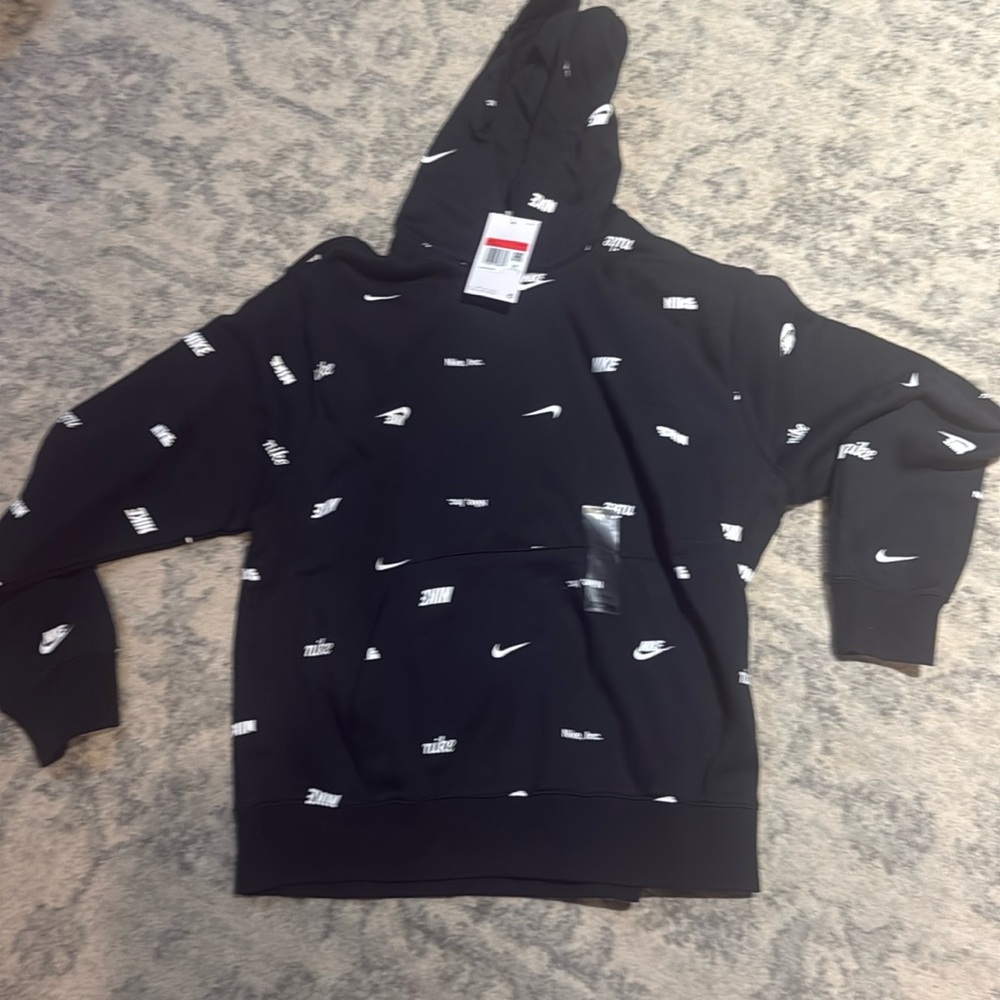 Nike hoodie NWT men’s large